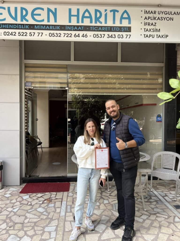 Only Property приятно удивило своим подходом. Всё было чётко, профессионально и без лишних обещаний. Нам показали только подходящие варианты, подробно рассказали о районах и помогли определиться с выбором. Сделка прошла быстро, документы оформили без проблем. Особенно ценно, что помощь не закончилась на передаче ключей — поддержка была и после покупки.