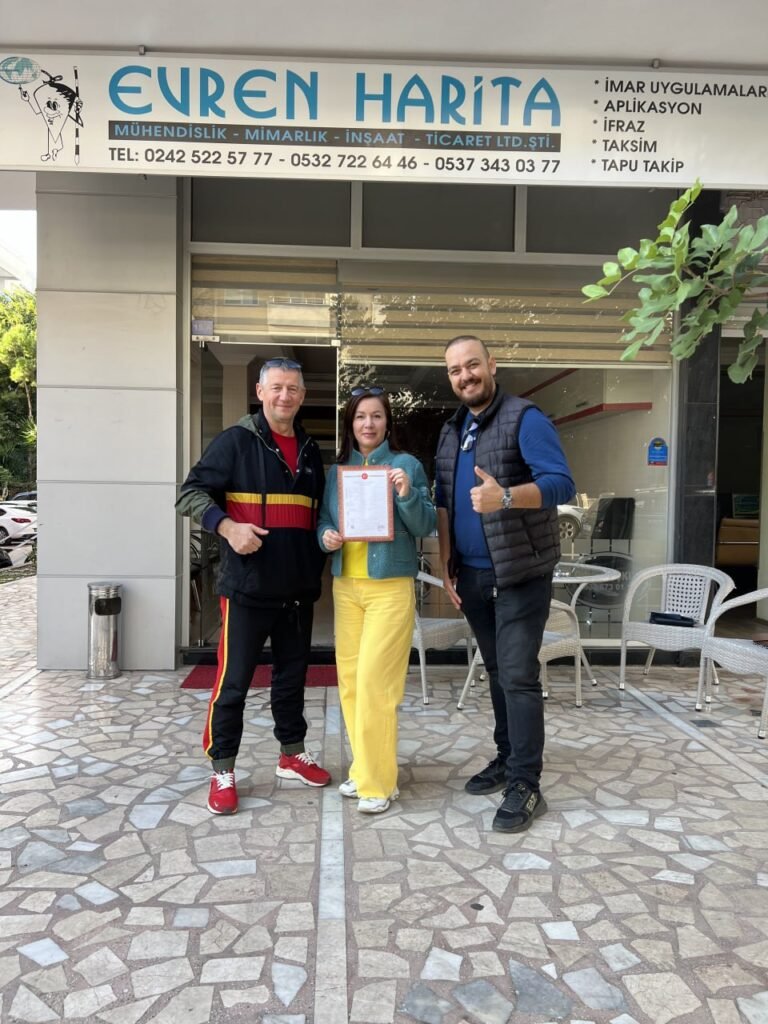 Обратились в Only Property, чтобы купить квартиру в Аланье, и остались очень довольны. Понравилось, что агентство работает честно и открыто: всё прозрачно, без скрытых платежей. Нам помогли с выбором, проверили документы, объяснили каждый шаг. Даже после завершения сделки мы получили помощь и советы по обустройству. Чувствуется, что клиент здесь на первом месте.