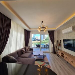 Уютная 1+1 меблированная квартира в Махмутларе: 300 м до моря, отличная инвестиция на Турецкой Ривьере!