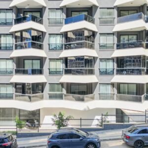 Просторная квартира 1+1 в продаже в живописном районе Махмутлар, Алания!