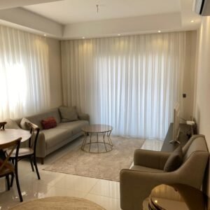 Уютная квартира 2+1 в Махмутларе с полным пакетом удобств — всего в 550 метрах от моря!