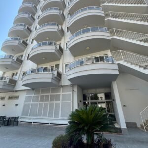 Уютная квартира 1+1 с видом на крепость, 700 метров от пляжа, в центре Аланьи.