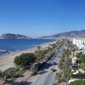 Элегантная квартира 2+1 на первой береговой линии в Оба, Аланья - под ВНЖ.