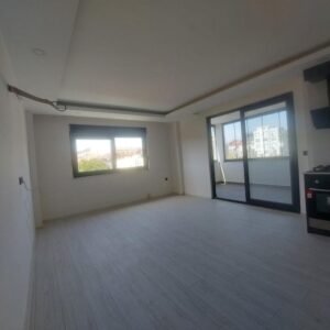 Просторная квартира 1+1 в Газипаше, всего 2 км до моря — выгодное предложение!