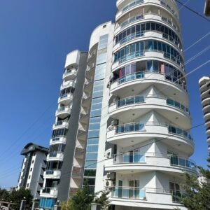 Просторная квартира 2+1 в Махмутларе, всего в 800 м от моря.