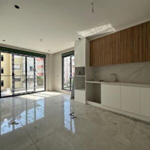 Современная квартира 2+1 в центре Аланьи — 370 м от пляжа Клеопатра.