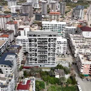 Квартира 2+1 в самом центре Махмутлара с мебелью – 450 м до моря!