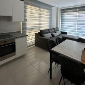 Продается уютная квартира 1+1 с мебелью и видом на море в Каргыджаке — всего 100 метров до пляжа!