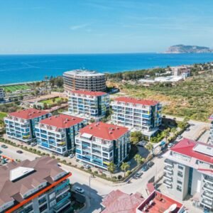 Уютная квартира 1+1 в Кестеле — гармония уюта и стиля рядом с морем.