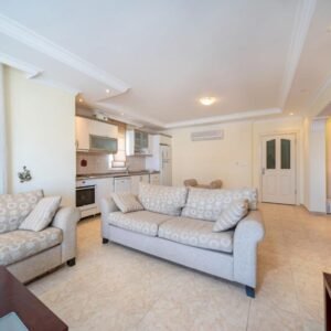 Просторная квартира 3+1 у моря в Тосмуре, Аланья.