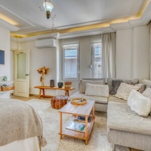 Апартаменты 1+1 с отдельной кухней всего в 150 м от пляжа Клеопатры — Аланья.