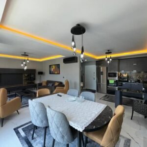 Просторный дуплекс 3+1 в центре Махмутлара - с мебелью и отличной инфраструктурой.