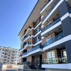 Квартира 1+1 в Махмутларе, Аланья — всего 700 метров до моря.