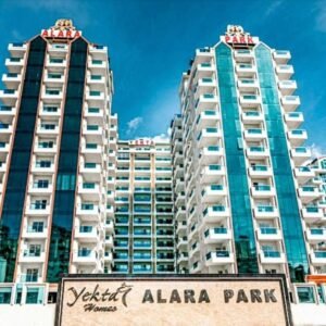 Просторная и полностью меблированная квартира 1+1 в элитном жилом комплексе в престижном районе Махмутлар, Аланья.