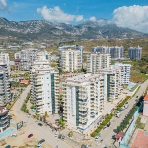 Продается квартира 3+1 в Аланьи, Махмутлар, в комплексе с полной инфраструктурой.