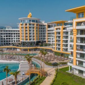 Просторная квартира 2+1 площадью 129 м2, в комплексе Azura World, Тюрклер.