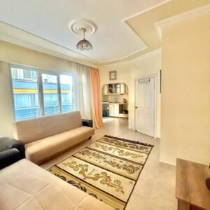 Просторная квартира 2+1 у моря в Махмутларе — всего 150 м до пляжа.