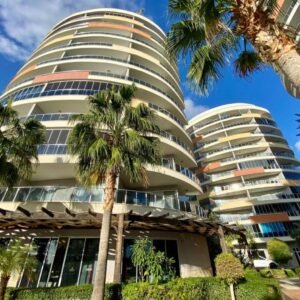 Квартира 1+1 с видом на море и крепость в районе Джикджилли, Аланья.