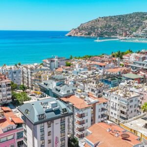 Меблированный 2+1 дуплекс в бутиковом комплексе с видом на море в центре Аланьи.