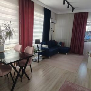 Квартира 2+1 в Махмутларе, Аланья — продажа с мебелью у моря.