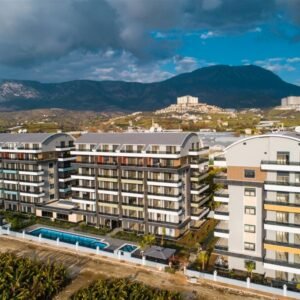 Меблированная квартира 1+1 всего в 200 метрах от моря в Каргыджаке, Аланья.