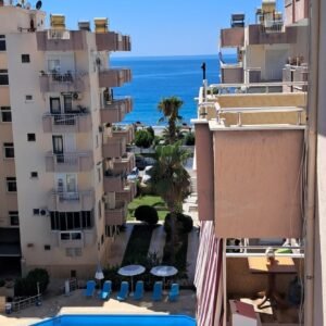 Квартира 2+1 на первой береговой линии в Махмутларе, Аланья.