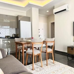 Готовая к проживанию 1+1 в Махмутларе - полная инфраструктура.